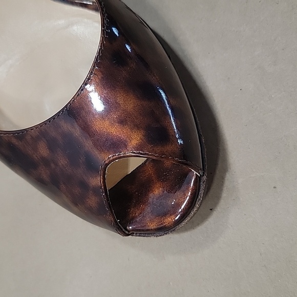 Cole Haan Size 9R Tortoiseshell Peep Toe Heels, Good Condition - Picture 2 of 12